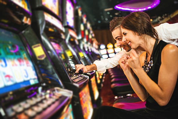 inatogel inatogel live-dealer Casino Hold'em table with dealer and community cards